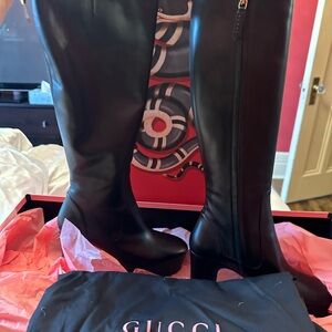 Gucci brand new never worn boots.